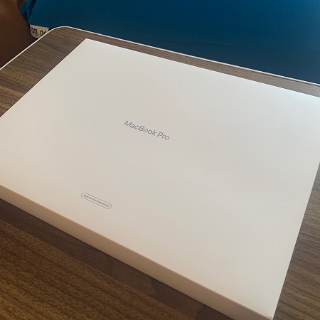 MacBook Pro 16インチ(2019)の箱