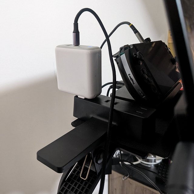 「StandMore Portable Standing Desk」の使用感に関する画像3